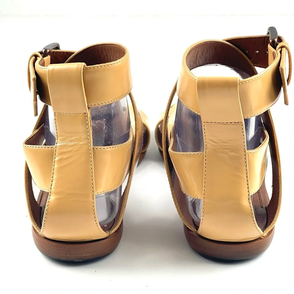 Bottega Veneta Beige Leather V Strap Flat Sandals Size 38 (7US) - Picture 6 of 13